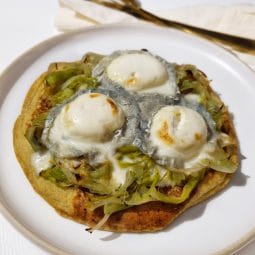 Galette pois chiche poireaux et chèvre au four
