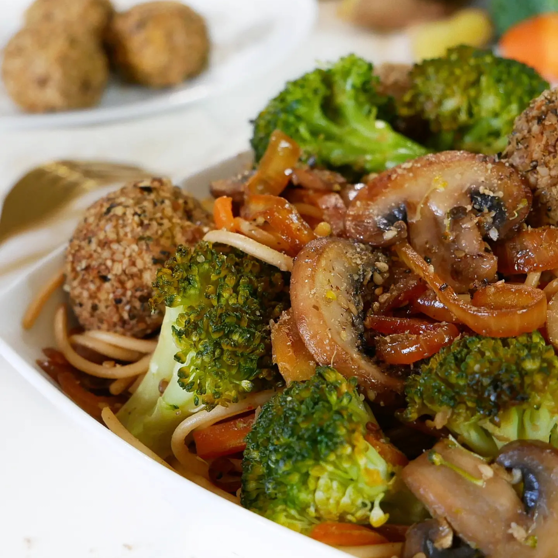 pad thaï légumes, brocolis sésame