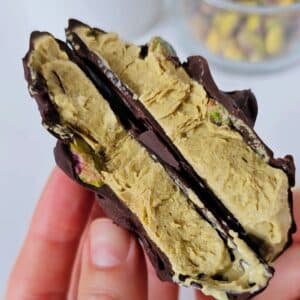 Glace pistache sans sorbetière, façon magnum